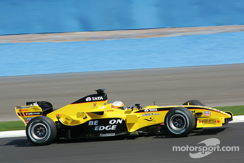 Narain Karthikeyan