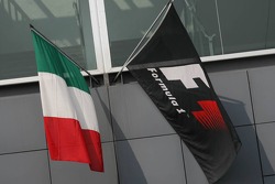 Italian ve F1 flags