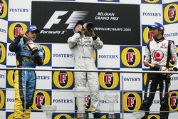 Podium: race winner Kimi Raikkonen with Fernando Alonso and Jenson Button