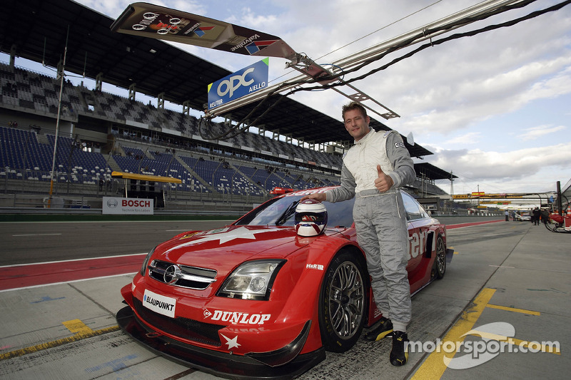 Jos Verstappen test de Opel Vectra GTS V8 DTM