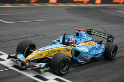 Fernando Alonso crossed the finish line to become the 2005 World Champion