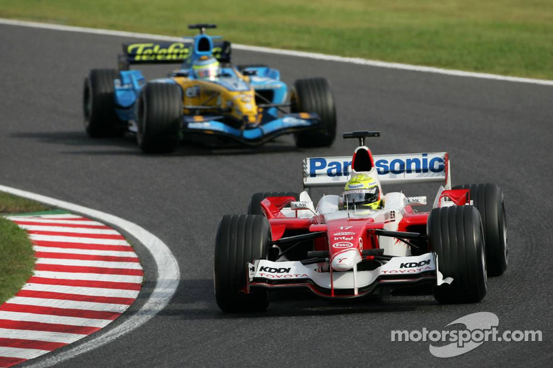 Ralf Schumacher lidera a Giancarlo Fisichella