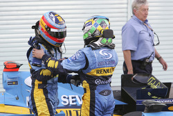 Fernando Alonso and Giancarlo Fisichella congratulate each others