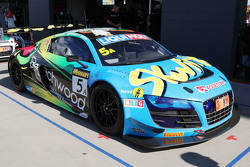 #5 Audi R8 LMS ultra: Rod Salmon, Nathan Antunes, Oliver Gavin