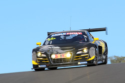 #15 Phoenix Racing Audi R8 LMS ultra: Marco Mapelli, Laurens Vanthoor, Markus Winkelhock
