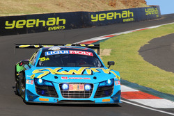 #5 Audi R8 LMS ultra: Rod Salmon, Nathan Antunes, Oliver Gavin