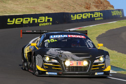 #15 Phoenix Racing Audi R8 LMS ultra: Marco Mapelli, Laurens Vanthoor, Markus Winkelhock