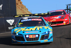 #5 Audi R8 LMS ultra: Rod Salmon, Nathan Antunes, Oliver Gavin
