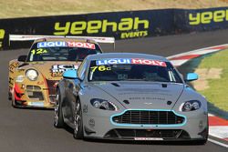 #76 阿斯顿·马丁Vantage GT4: Andreas Baenziger, Florian Kamelger, Christopher Porritt