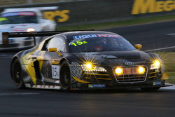 #15 Phoenix Racing Audi R8 LMS ultra: Marco Mapelli, Laurens Vanthoor, Markus Winkelhock