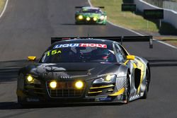 #15 Phoenix Racing Audi R8 LMS ultra: Marco Mapelli, Laurens Vanthoor, Markus Winkelhock