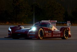 Olivier Pla Nissan GT-R LM NISMO'yu test ediyor