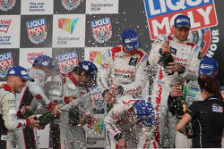 Podium: race winners Florian Strauss, Katsumasa Chiyo, Wolfgang Reip, second place Marco Mapelli, Laurens Vanthoor, Markus Winkelhock, third place Darryl O'Young, Alex MacDowall, Stefan Mücke