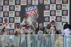 Podium: race winners Florian Strauss, Katsumasa Chiyo, Wolfgang Reip, second place Marco Mapelli, Laurens Vanthoor, Markus Winkelhock, third place Darryl O'Young, Alex MacDowall, Stefan Mücke