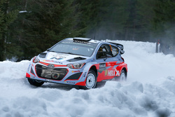 Thierry Neuville et Nicolas Gilsoul, Hyundai i20 WRC, Hyundai Motorsport