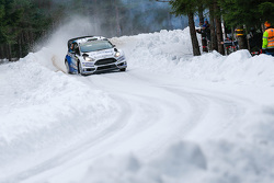 Henning Solberg en Ilka Minor, Ford Fiesta WRC