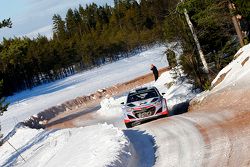 Thierry Neuville, dan Nicolas Gilsoul, Hyundai i20 WRC, Hyundai Motorsport