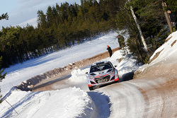 Thierry Neuville and Nicolas Gilsoul, Hyundai i20 WRC, Hyundai Motorsport