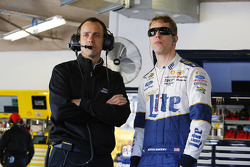 Crew chief Paul Wolfe and Brad Keselowski, Team Penske Ford