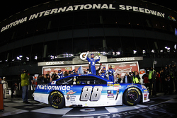 Winner Dale Earnhardt Jr., Hendrick Motorsports Chevrolet celebrates