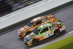 Kyle Busch, Joe Gibbs Racing Toyota, Carl Edwards, Joe Gibbs Racing Toyota