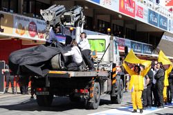 El auto chocado de Fernando Alonso, McLaren