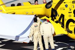 Fernando Alonso, McLaren is taken by helicopter to hospital