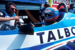 Gérard Ducarouge con ean-Pierre Jabouille, Talbot Ligier