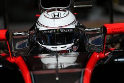 Kevin Magnussen, McLaren MP4-30, Test- und Ersatzfahrer