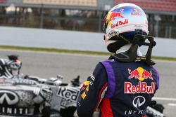 Daniel Ricciardo, Red Bull Racing RB11 stops on the circuit