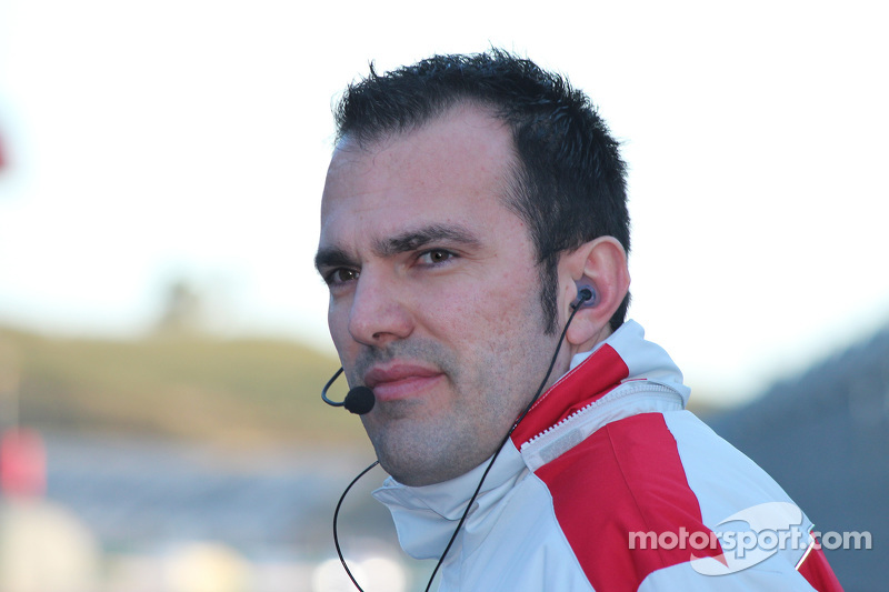 Abt-Audi-Technikchef Florian Modlinger: "Das war ein sehr trauriger Tag für die Motorsport-Welt. Ich bin stolz auf die vergangenen zehn Jahre - fantastische Leute, eine tolle Atmosphäre, wahre Leidenschaft! Vielen Dank an BMW und Audi für die großartige Zeit. 2012 und 2017 haben wir alle drei Titel geholt ..."