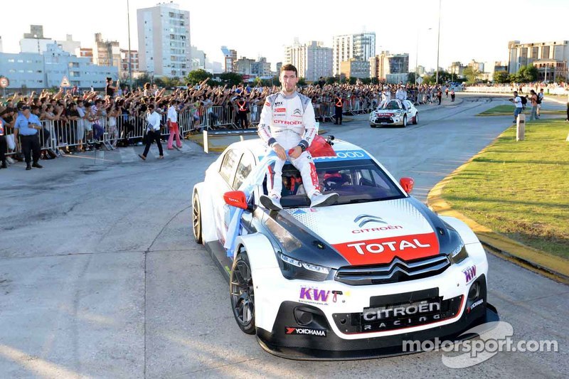 Jose Maria Lopez, Citroen C-Elysee WTCC, Citroën Total WTCC during a roadshow in Cordoba