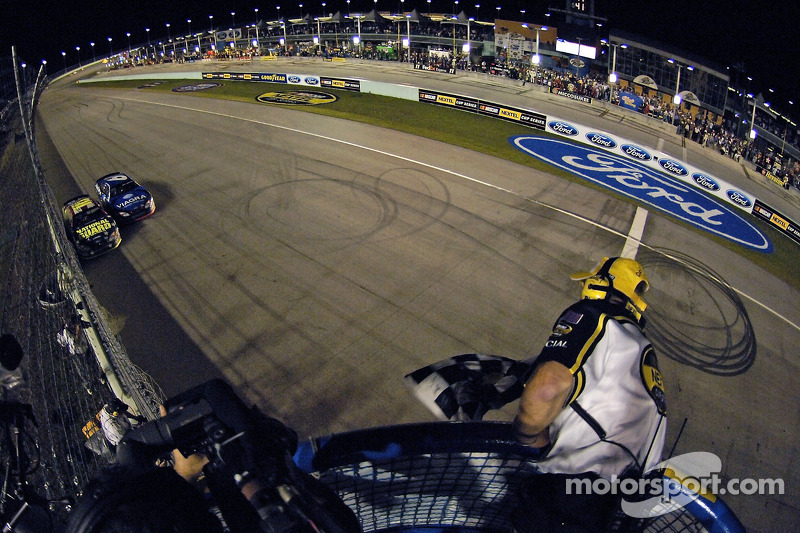 Homestead 2005: Greg Biffle vs Mark Martin