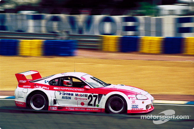 #27 Toyota Supra LM04: Jeff Krosnoff, Marco Apicella, Mauro Martini