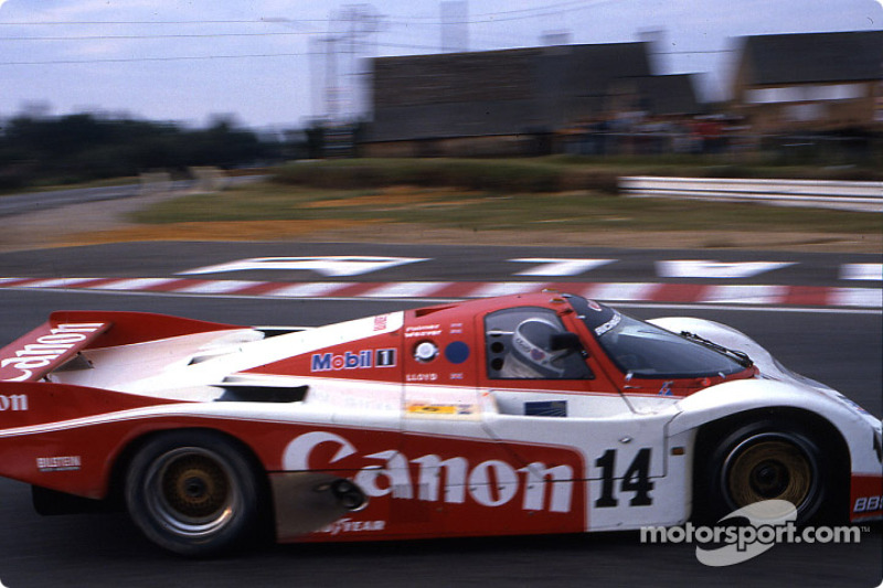 1985 год. Экипаж Джонатана Палмера, Джеймса Уивера и Ричарда Ллойда, Porsche 956