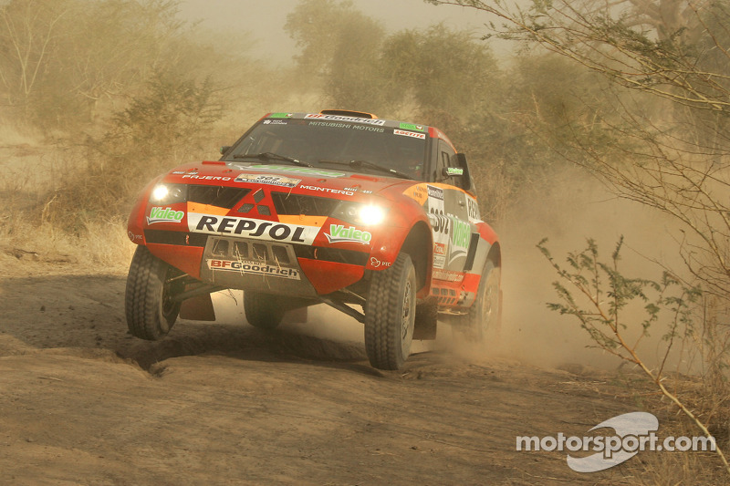 2006: Luc Alphand dan Gilles Picard, Mitsubishi Pajero Evolution