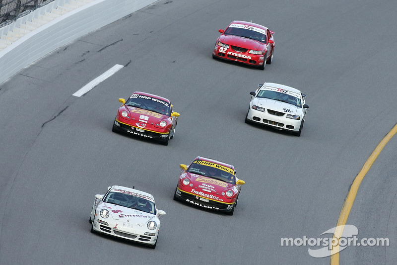 #60 Bartling/ Group 88 Motorsports Porsche 997: Stephen Goodbody, Thor Krueger, Michael Vong dominen
