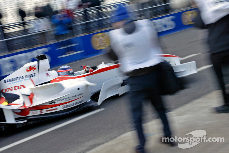Takuma Sato, first outing, Super Aguri F1 Cari ve its yeni aerodynamic parts