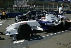 Speed Comparaison Challenge: David Brabham dans la BMW 1-series et Robert Kubica dans la BMW Sauber F1.06