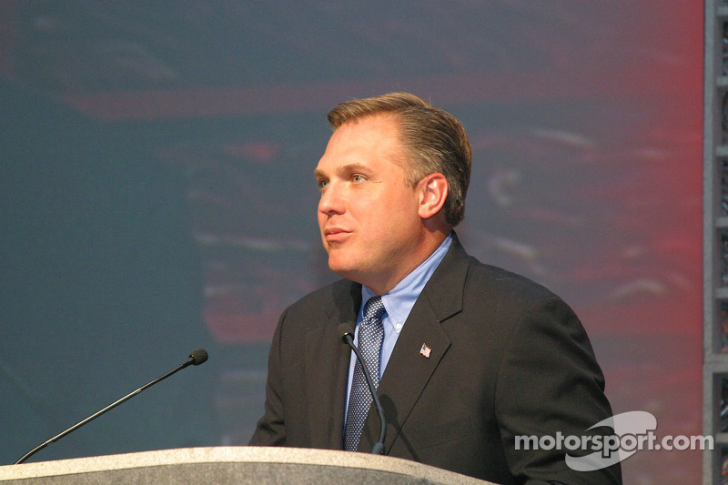 Matt Yoakum serves as the master of ceremonies at Texas HighRes