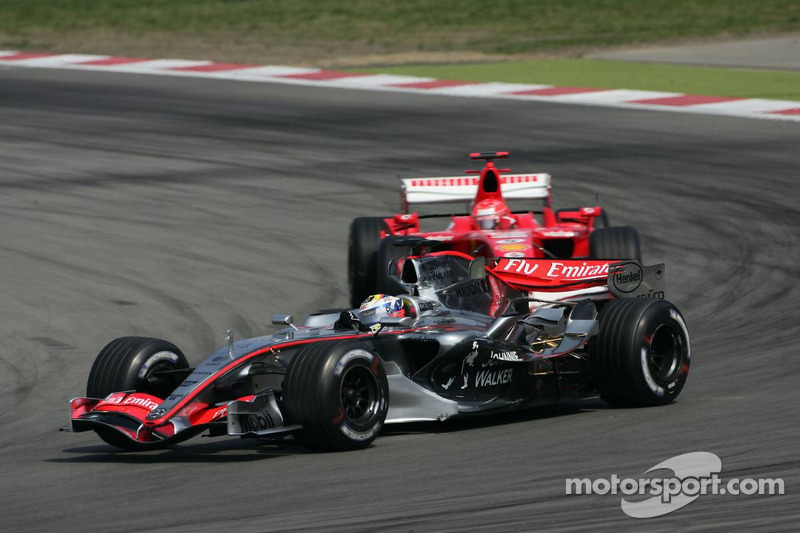 Juan Pablo Montoya y Michael Schumacher