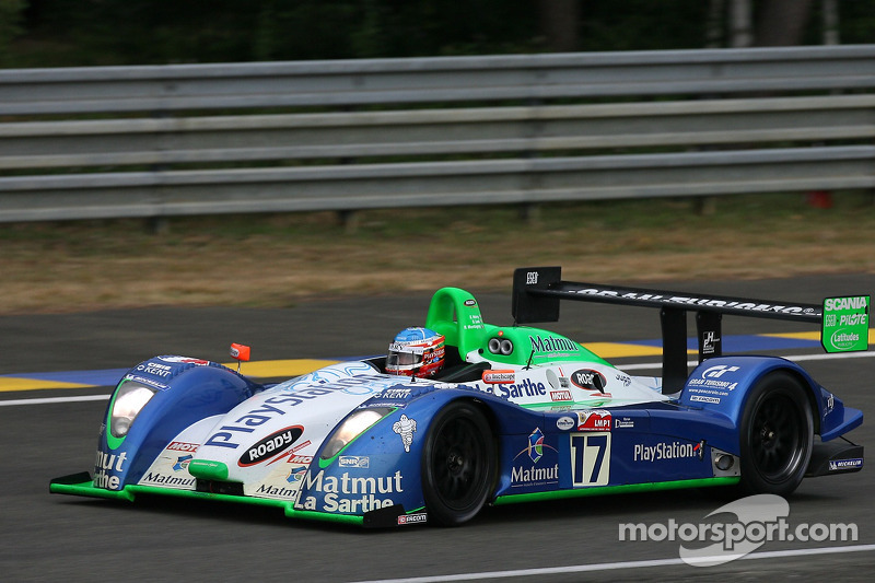 Pescarolo C60 Judd №17 команды Pescarolo Sport: Эрик Элари, Франк Монтаньи, Себастьен Леб