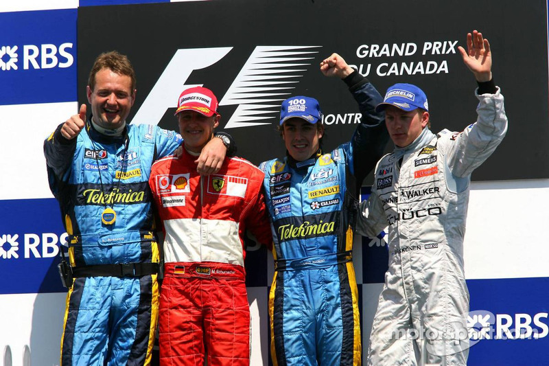 Podium: les vainqueurs de la couse Fernando Alonso avec Michael Schumacher, Kimi Raikkonen et Steve Nielson