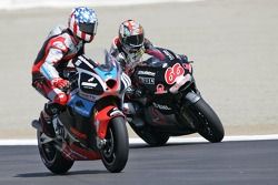 Alex Hofmann dépasse Kenny Roberts