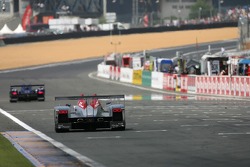 #8 Audi Sport Team Joest Audi R10: Marco Werner, Frank Biela, Emanuele Pirro