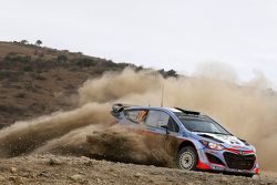 Thierry Neuville and Nicolas Gilsoul, Hyundai i20 WRC, Hyundai Motorsport