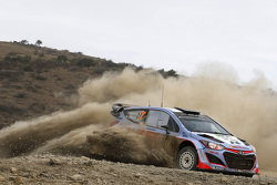 Thierry Neuville and Nicolas Gilsoul, Hyundai i20 WRC, Hyundai Motorsport