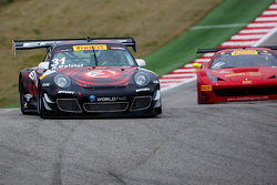 #31 EFFORT Racing Porsche 911 GT3 R: Ryan Dalziel