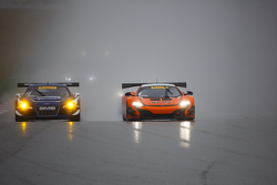 #6 K-Pax Racing McLaren 650S GT3: Robert Thorne