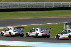 Yvan Muller, Citroën Total WTCC Citroën C-Elysée WTCC Jose Maria Lopez, Citroën Total WTCC Citroën C